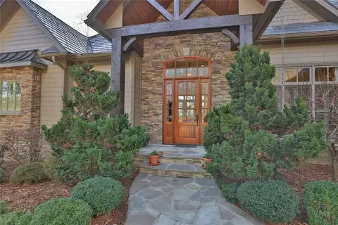 528 S Point Blvd, Sunset, SC 29685 photo 2