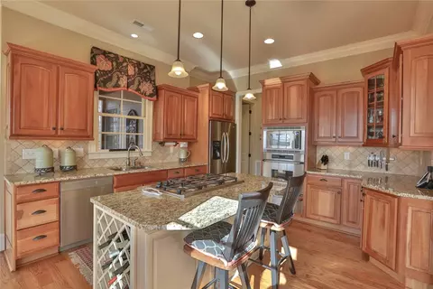 528 S Point Blvd, Sunset, SC 29685 photo 7