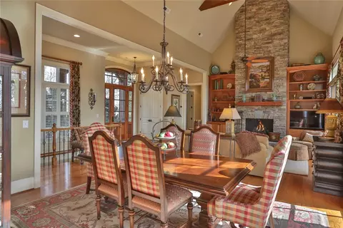 528 S Point Blvd, Sunset, SC 29685 photo 6