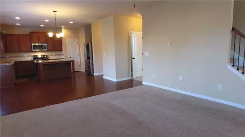 145 Haverhill Ln, Easley, SC 29642 photo 9