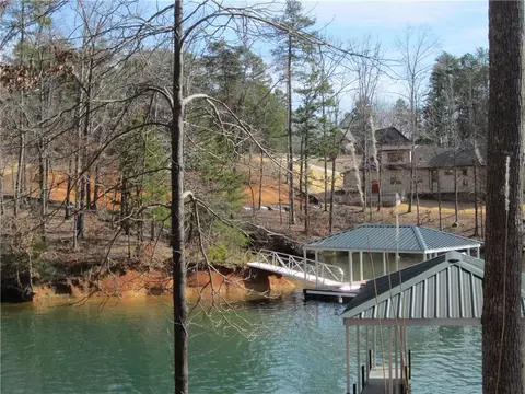 515 Pointe West Dr, Seneca, SC 29672 photo 9