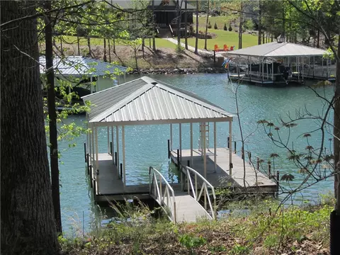 515 Pointe West Dr, Seneca, SC 29672 photo 4