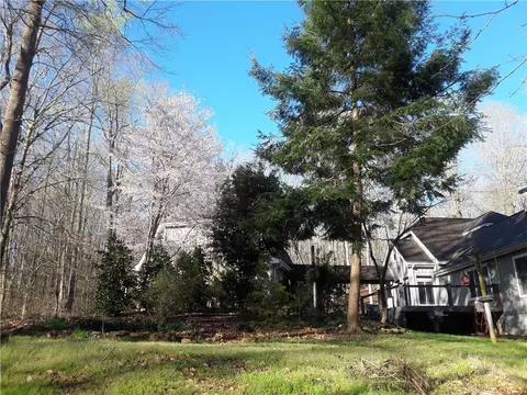 111 Delphi Dr, Seneca, SC 29672 photo 5
