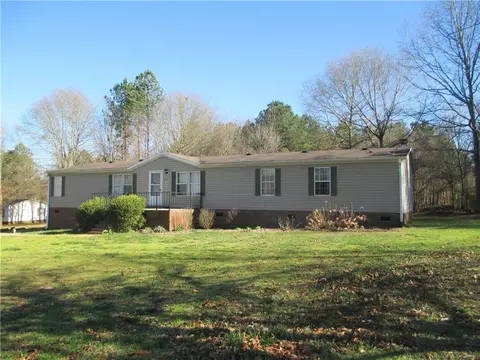 110 Los Cabos Ln, Pendleton, SC 29670 photo 1
