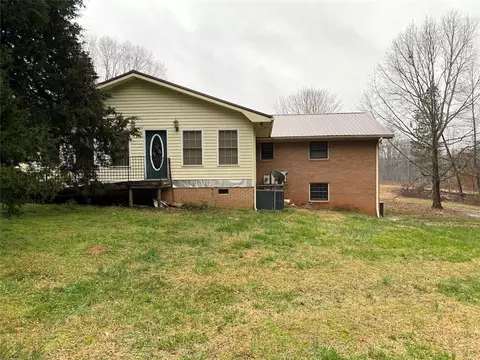 149 Looper Rd, Easley, SC 29640 photo 5