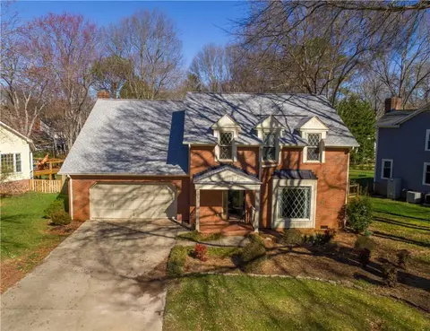 105 E Shefford St, Greer, SC 29650 photo 12