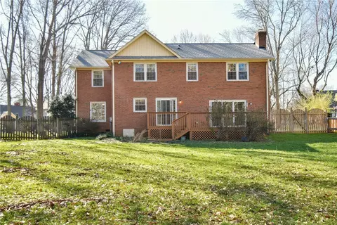 105 E Shefford St, Greer, SC 29650 photo 17