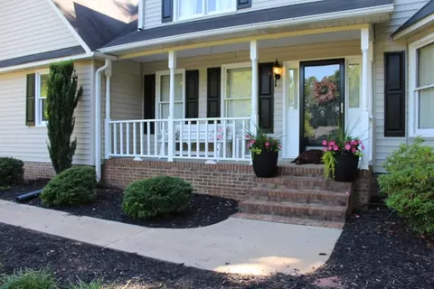 9 Camelia Cir, Williamston, SC 29697 photo 2