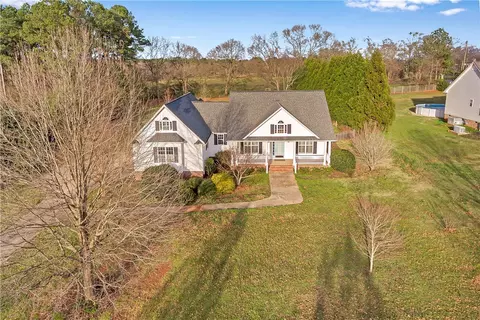 697 Long Rd, Williamston, SC 29697 photo 32