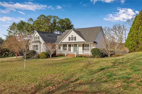 697 Long Rd, Williamston, SC 29697 photo 2