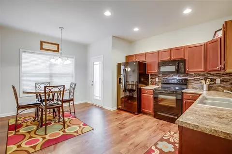 106 W 3rd Ave, Easley, SC 29640 photo 9
