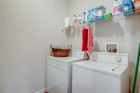 106 W 3rd Ave, Easley, SC 29640 photo 13