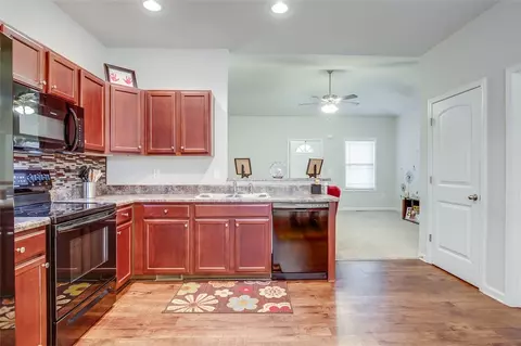 106 W 3rd Ave, Easley, SC 29640 photo 12