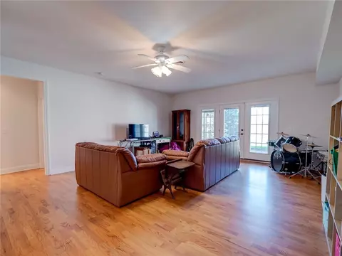 301 Falling Leaf Ct, Seneca, SC 29672 photo 22