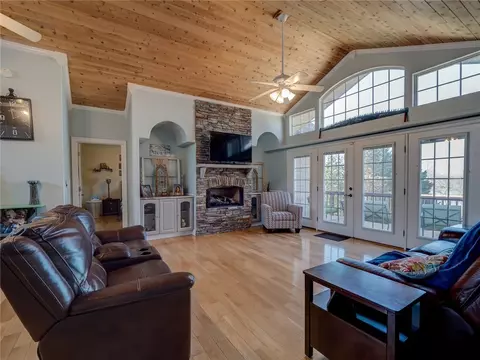 301 Falling Leaf Ct, Seneca, SC 29672 photo 9