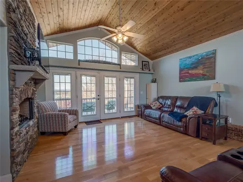 301 Falling Leaf Ct, Seneca, SC 29672 photo 8