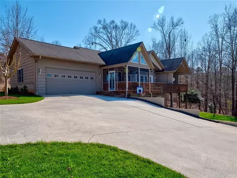 301 Falling Leaf Ct, Seneca, SC 29672 photo 30