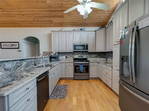 301 Falling Leaf Ct, Seneca, SC 29672 photo 12