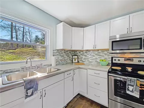 426 Pineview Dr, Pickens, SC 29671 photo 11