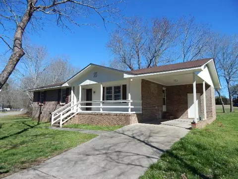 110 Bluefield Rd, Starr, SC 29684 photo 1