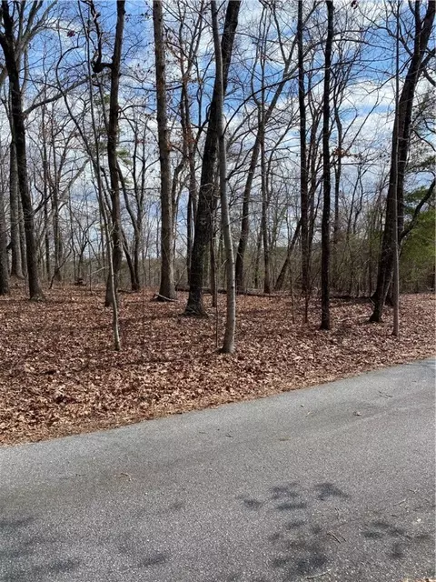 515 Doe Run, Pickens, SC 29671 photo 2