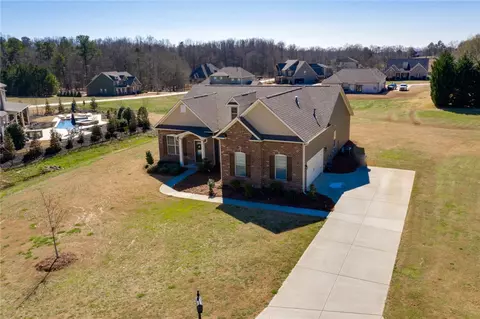 3 Sparrow Dr, Williamston, SC 29697 photo 9