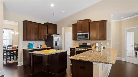 3 Sparrow Dr, Williamston, SC 29697 photo 2