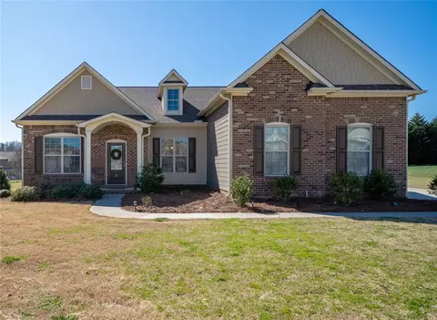 3 Sparrow Dr, Williamston, SC 29697 photo 1
