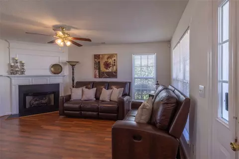 200 Brenley Ln, Easley, SC 29642 photo 2