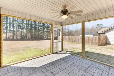 149 Madison Pointe Dr, Seneca, SC 29672 photo 4