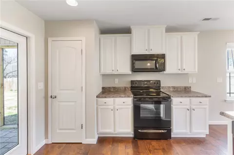 149 Madison Pointe Dr, Seneca, SC 29672 photo 28