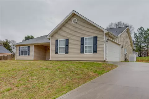 110 Bragg Dr, Williamston, SC 29697 photo 6