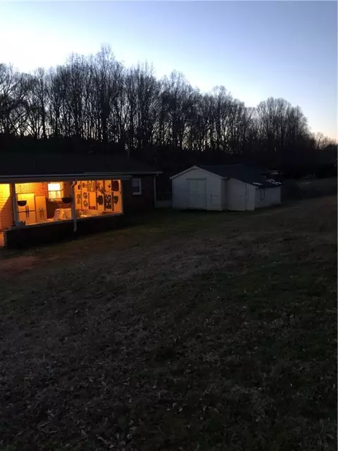 449 Black Snake Rd, Easley, SC 29640 photo 28