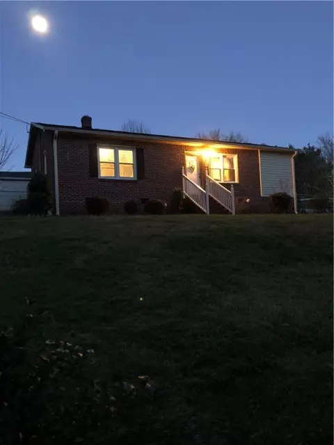 449 Black Snake Rd, Easley, SC 29640 photo 36