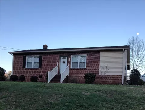 449 Black Snake Rd, Easley, SC 29640 photo 33