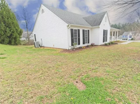 237 Springfield Cir, Easley, SC 29642 photo 5