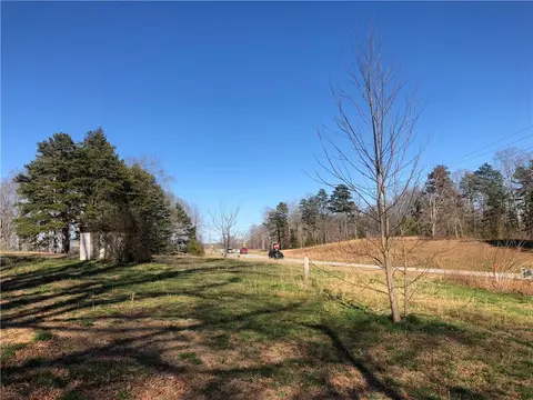 203 Webb Ln, Walhalla, SC 29691 photo 18