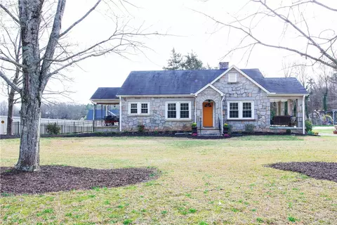 221 Pendleton Rd, Clemson, SC 29631 photo 2