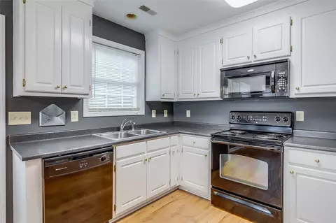 111 Bufflehead Cir, Liberty, SC 29657 photo 9