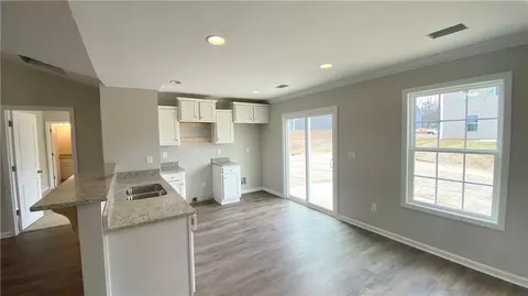 190 Sunny Point Loop, Central, SC 29630 photo 7