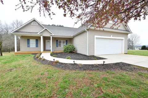103 Falcons View Ct, Walhalla, SC 29691 photo 1