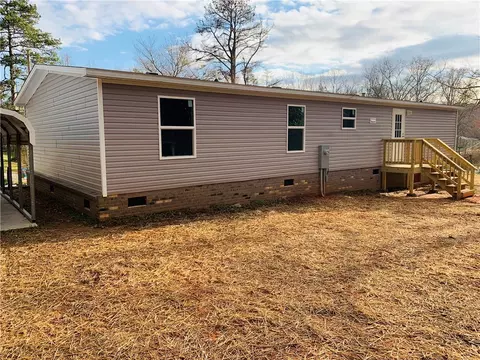 409 Simms School Rd, Central, SC 29630 photo 4