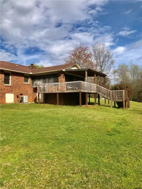 534 Farmer St, Starr, SC 29684 photo 11