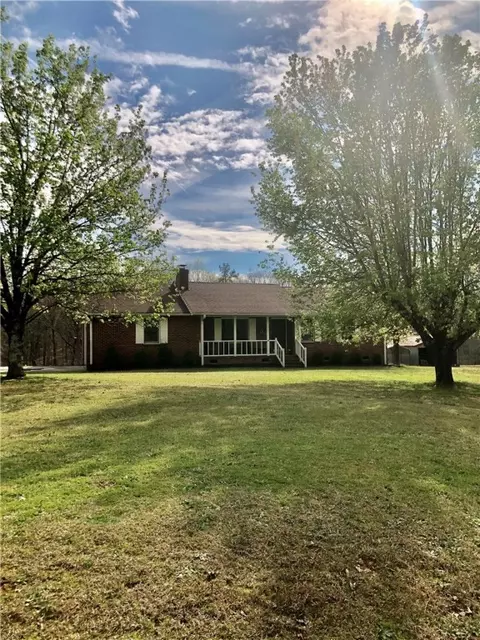 534 Farmer St, Starr, SC 29684 photo 6