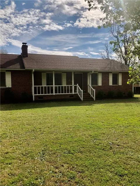 534 Farmer St, Starr, SC 29684 photo 9