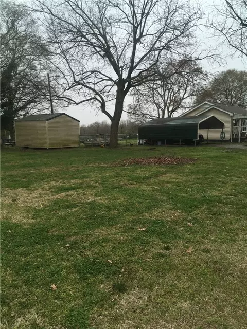 112 Looper Rd, Pelzer, SC 29669 photo 2