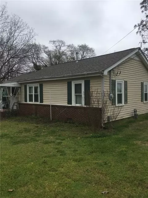 112 Looper Rd, Pelzer, SC 29669 photo 5