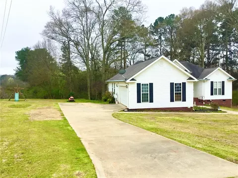 121 Jester Ct, Williamston, SC 29697 photo 4
