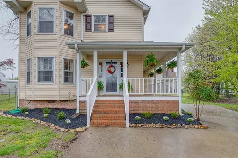 105 Allison Ct, Easley, SC 29642 photo 8