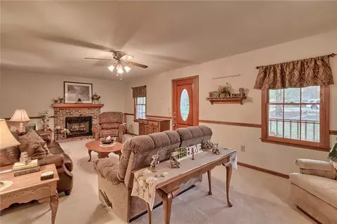 300 Hamilton Forest Dr, Easley, SC 29640 photo 13